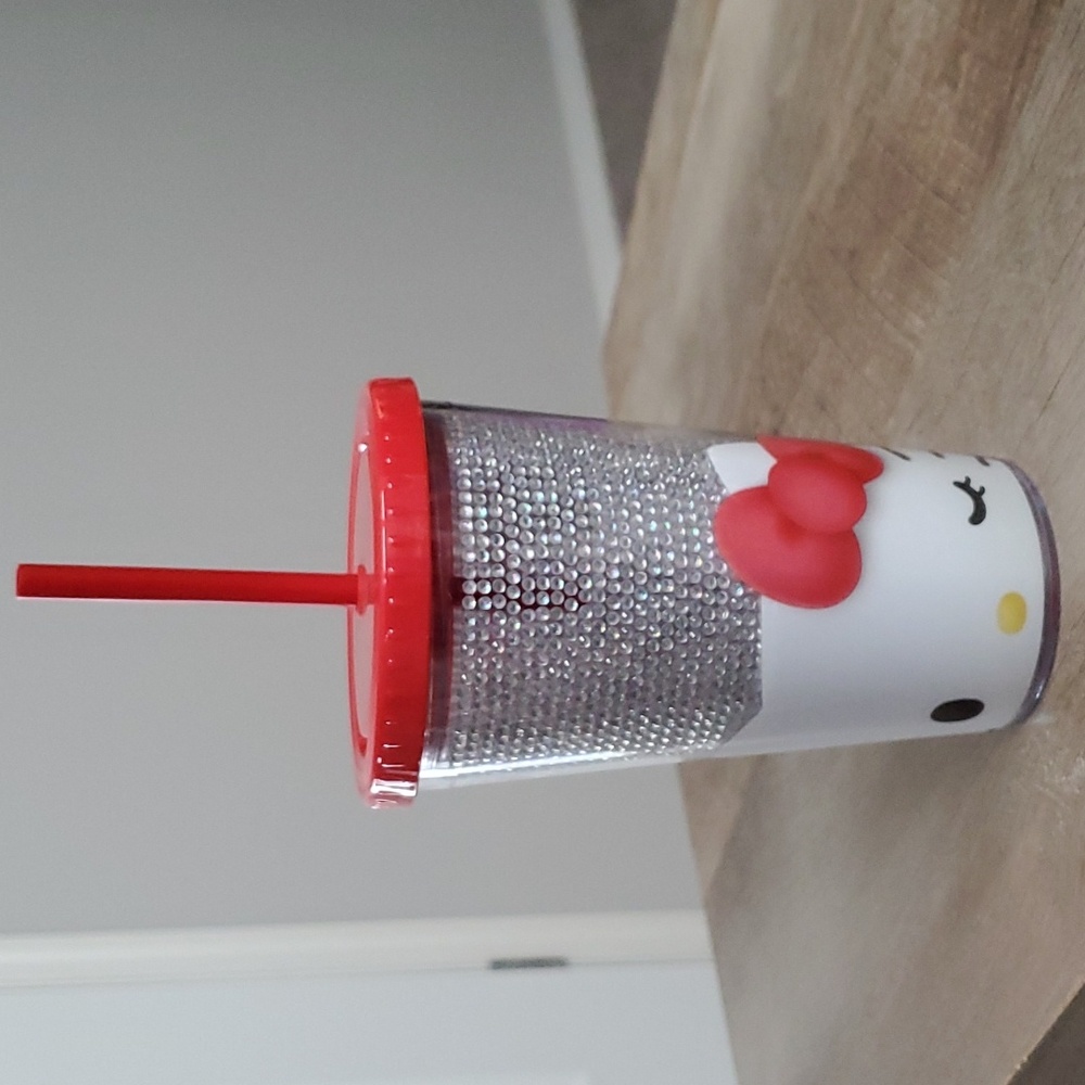 Sanrio Hello Kitty reusable cup, lid, straw